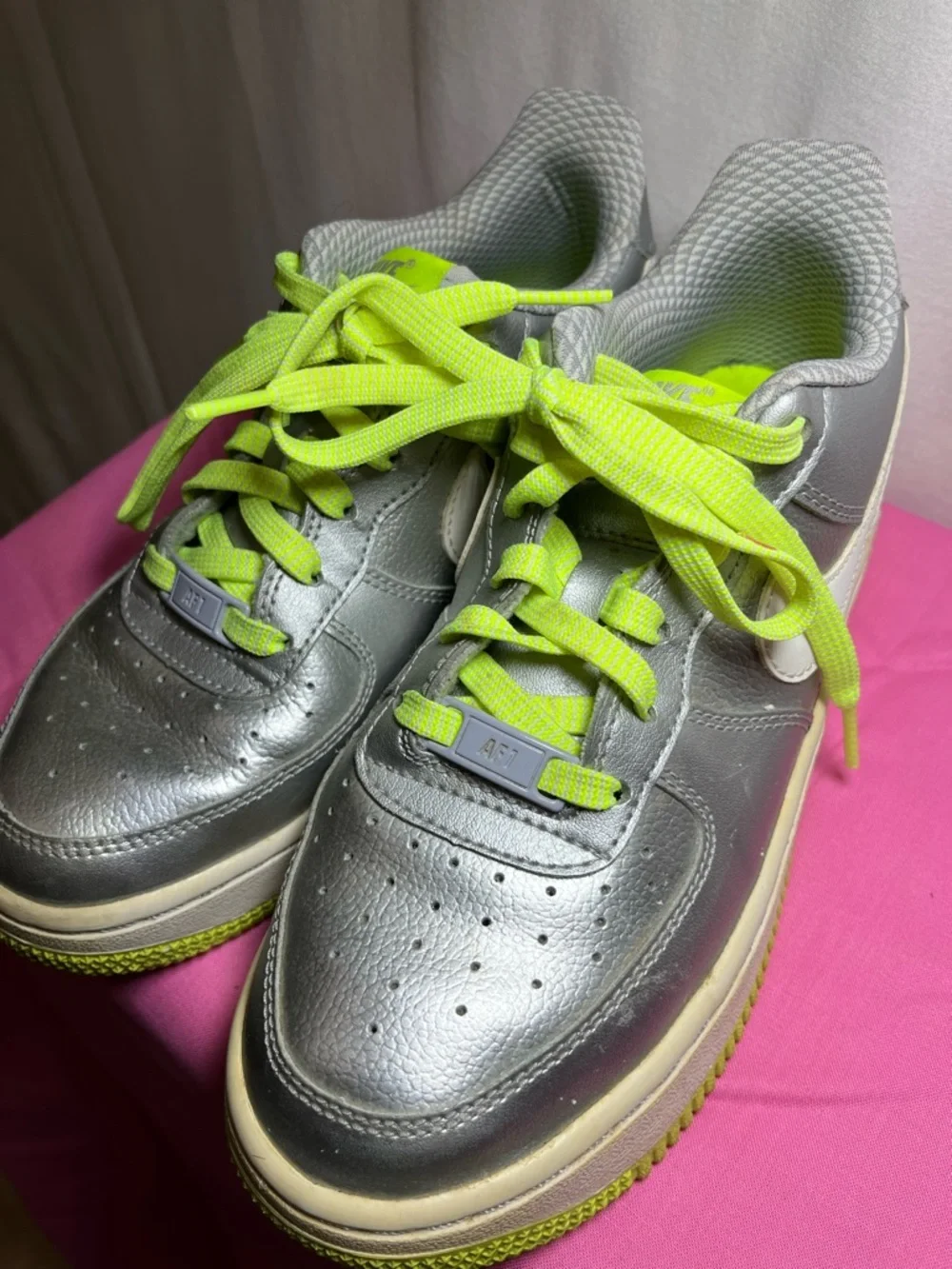 Nike Air Force 1 Silver Volt Neon Size 4.5Y Women’s 6 AF1‎ Low Y2K Streetwear